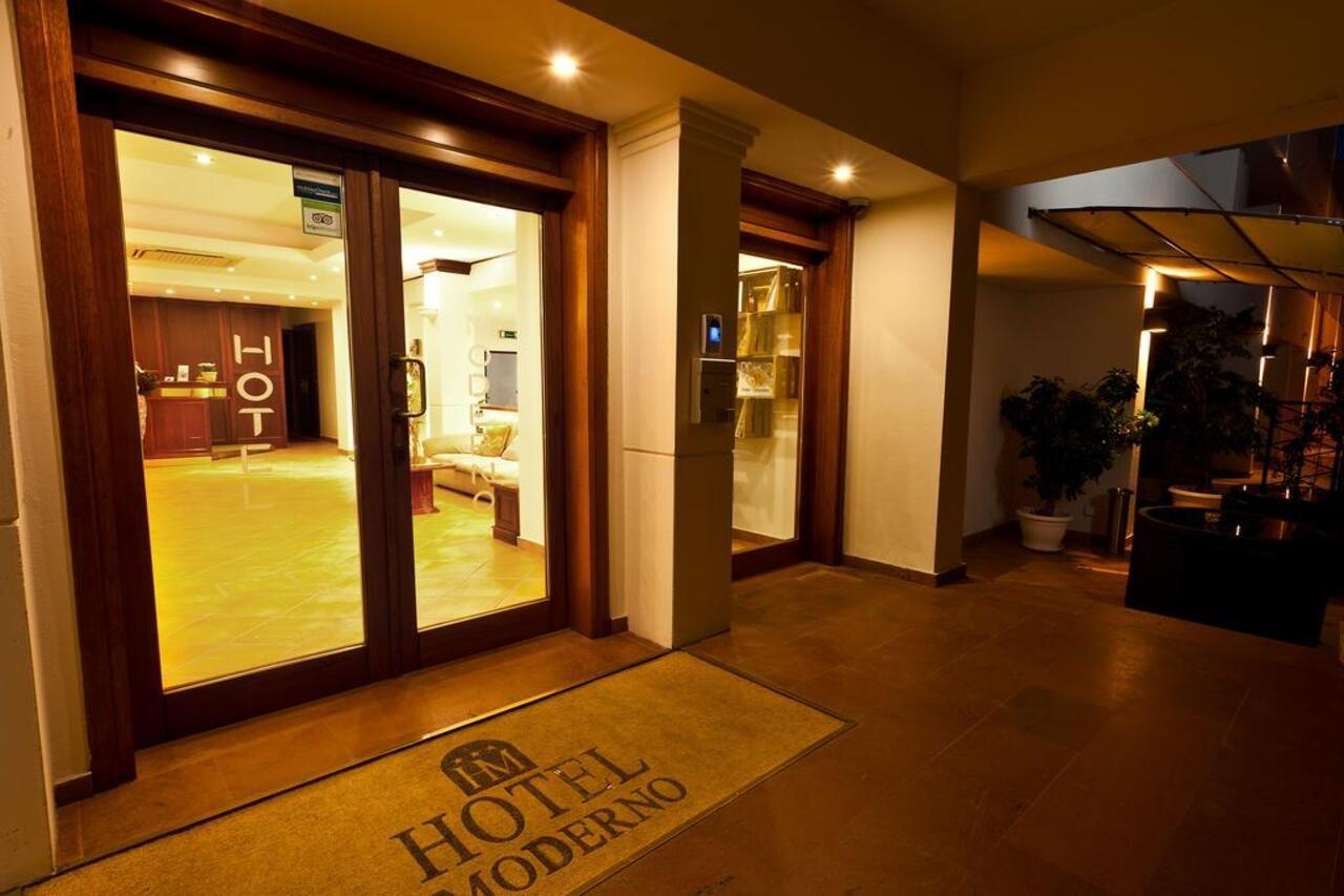 Hotel Moderno Ольбія Екстер'єр фото