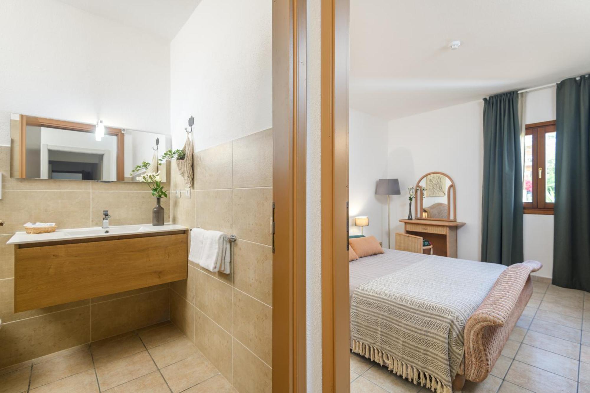 Hotel Moderno Ольбія Екстер'єр фото